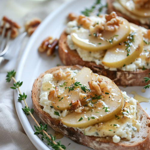 Pear and Gorgonzola Cheese on Toasted Walnut Bread_001